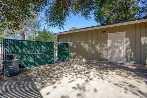 1157 Belcrest Dr, Redding, CA 96003 photo 17