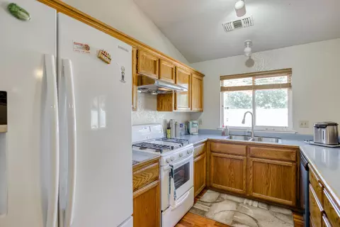 770 Spaniel Dr, Redding, CA 96003 photo 9