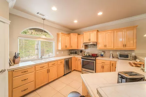 4695 Mayo Ct, Redding, CA 96001 photo 12