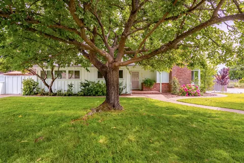 204 Treasure Dr, Red Bluff, CA 96080 photo 3