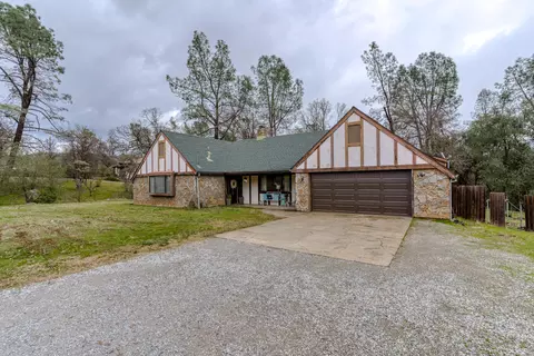 9121 Sugarloaf Dr, Redding, CA 96001 photo 60