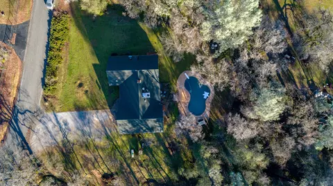 9121 Sugarloaf Dr, Redding, CA 96001 photo 70