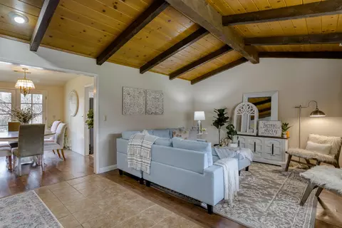 9121 Sugarloaf Dr, Redding, CA 96001 photo 31