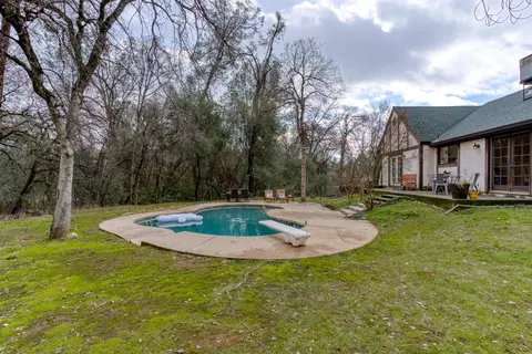 9121 Sugarloaf Dr, Redding, CA 96001 photo 51