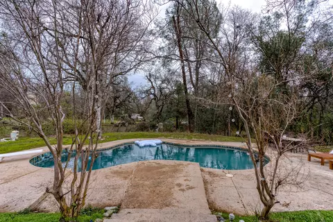 9121 Sugarloaf Dr, Redding, CA 96001 photo 55