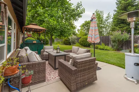 2094 Button Pl, Redding, CA 96002 photo 21