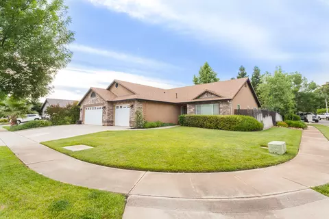 2094 Button Pl, Redding, CA 96002 photo 2