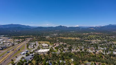 5574 Trish Ct, Redding, CA 96003 photo 38