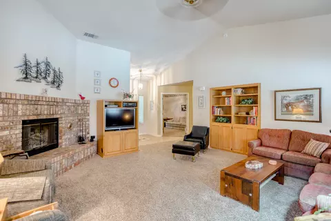3000 Sunglow Dr, Redding, CA 96001 photo 9