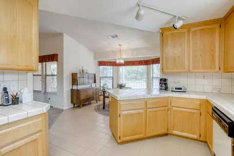 3000 Sunglow Dr, Redding, CA 96001 photo 18