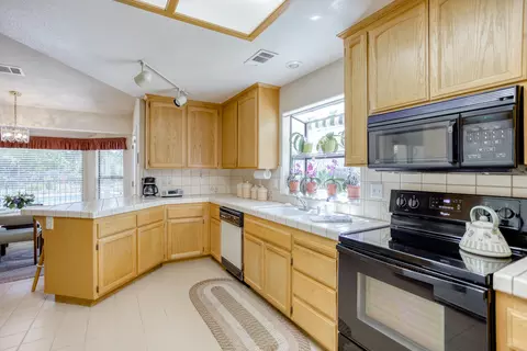 3000 Sunglow Dr, Redding, CA 96001 photo 17