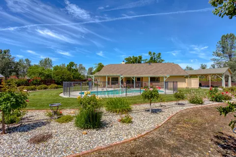 3000 Sunglow Dr, Redding, CA 96001 photo 52