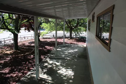 1000 Valli Ct, Redding, CA 96003 photo 2