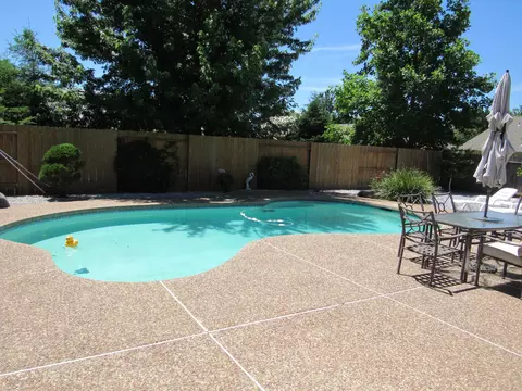 1920 Chiella Ln, Redding, CA 96002 photo 2