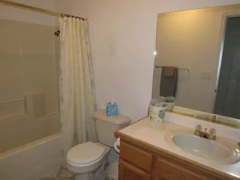 1920 Chiella Ln, Redding, CA 96002 photo 17