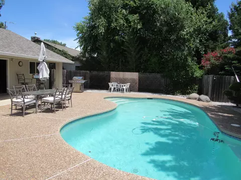 1920 Chiella Ln, Redding, CA 96002 photo 3