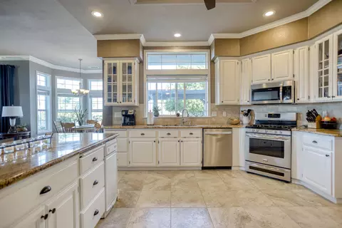 15667 Sol Semete Trl, Redding, CA 96001 photo 17