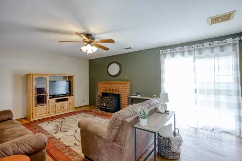 3003 Sorrel St, Anderson, CA 96007 photo 8