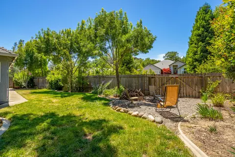5802 Norwich Ct, Redding, CA 96003 photo 29