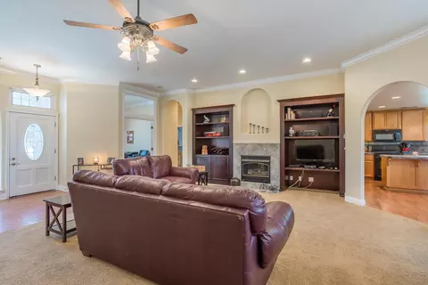 5802 Norwich Ct, Redding, CA 96003 photo 6