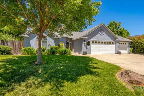 5802 Norwich Ct, Redding, CA 96003 photo 2