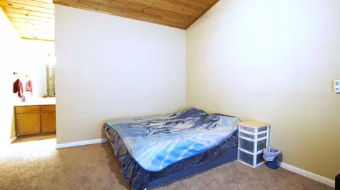 2213 Jessica Way, Redding, CA 96002 photo 17