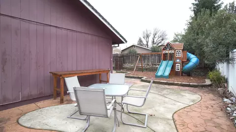 2213 Jessica Way, Redding, CA 96002 photo 23