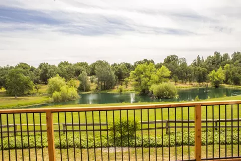 12767 Los Osos St, Redding, CA 96003 photo 8