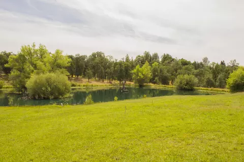 12767 Los Osos St, Redding, CA 96003 photo 32