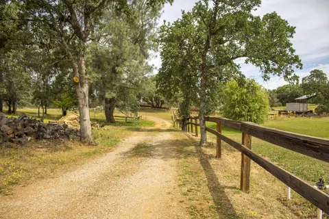 12767 Los Osos St, Redding, CA 96003 photo 38