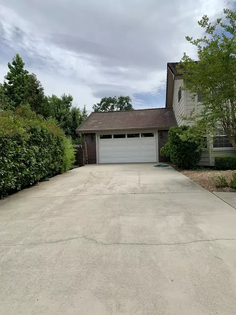 2833 Starlight Blvd, Redding, CA 96001 photo 3