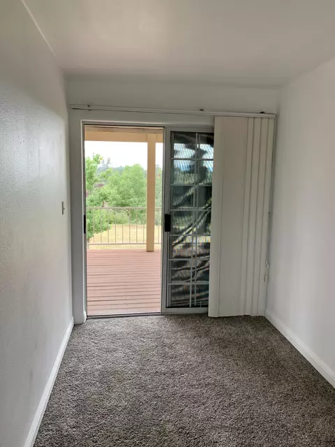 2833 Starlight Blvd, Redding, CA 96001 photo 20