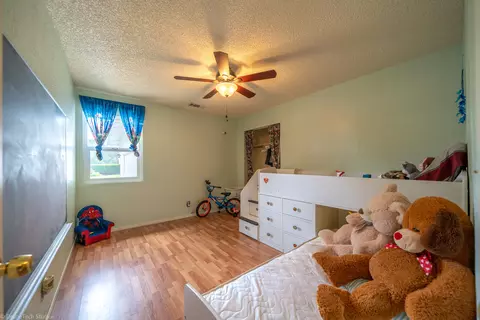 4957 Amanda Dr, Redding, CA 96002 photo 27