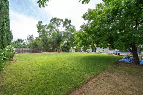 4957 Amanda Dr, Redding, CA 96002 photo 34