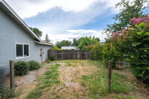 4957 Amanda Dr, Redding, CA 96002 photo 38