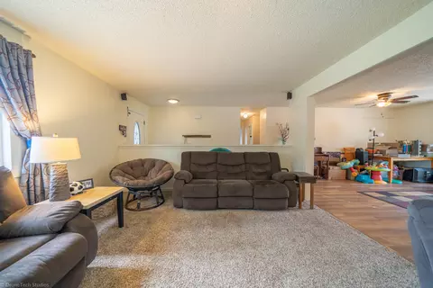 4957 Amanda Dr, Redding, CA 96002 photo 13
