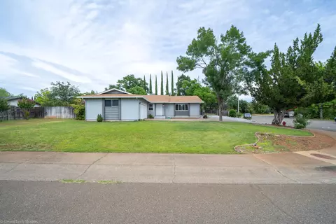4957 Amanda Dr, Redding, CA 96002 photo 2