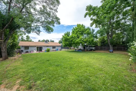4957 Amanda Dr, Redding, CA 96002 photo 37