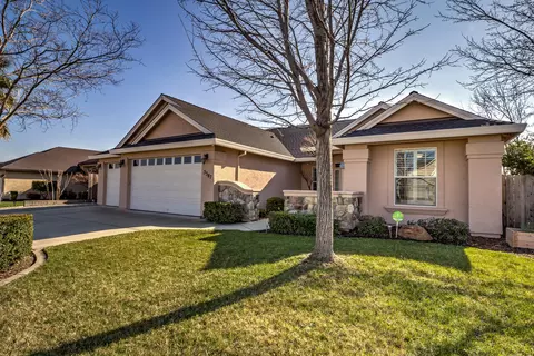 3387 Old Lantern Dr, Redding, CA 96003 photo 1