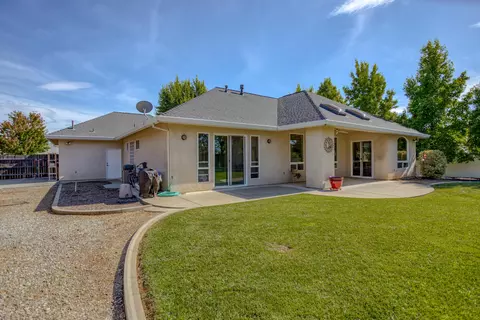 2106 Lafayette Ct, Redding, CA 96003 photo 13