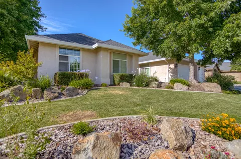 2106 Lafayette Ct, Redding, CA 96003 photo 1