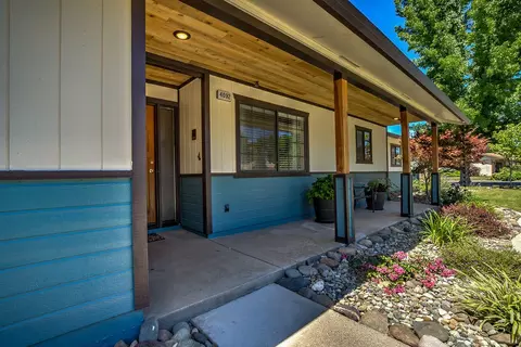 4092 Riverview Dr, Redding, CA 96001 photo 3