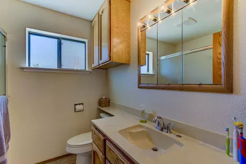 4092 Riverview Dr, Redding, CA 96001 photo 17