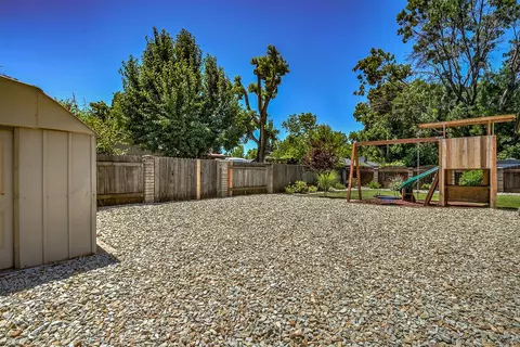 4092 Riverview Dr, Redding, CA 96001 photo 30
