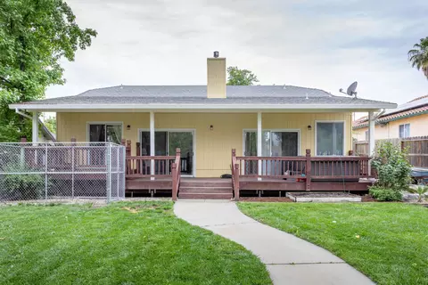 546 Martinique Cir, Redding, CA 96003 photo 13