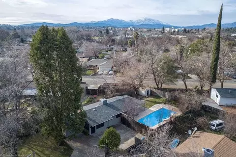 488 Rome Ave, Redding, CA 96001 photo 3