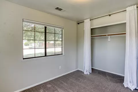 897 Wingsetter Ct, Redding, CA 96003 photo 11