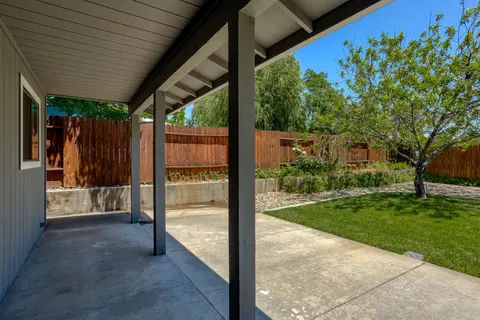 897 Wingsetter Ct, Redding, CA 96003 photo 22