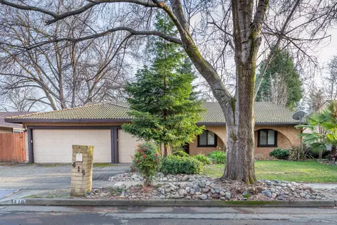 419 Rivella Vista Dr, Redding, CA 96001 photo 3