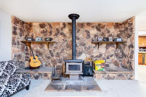 419 Rivella Vista Dr, Redding, CA 96001 photo 21